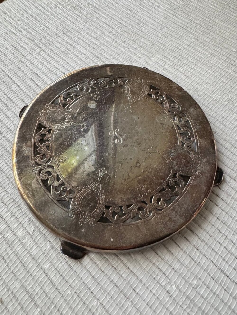 Vintage Reed & Barton Silverplate Footed Trivet — Pierced Scroll Border 7in